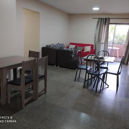 Amplio y cómodo apartamento con bella vista en pleno centro Ciudad del Este Exterior foto