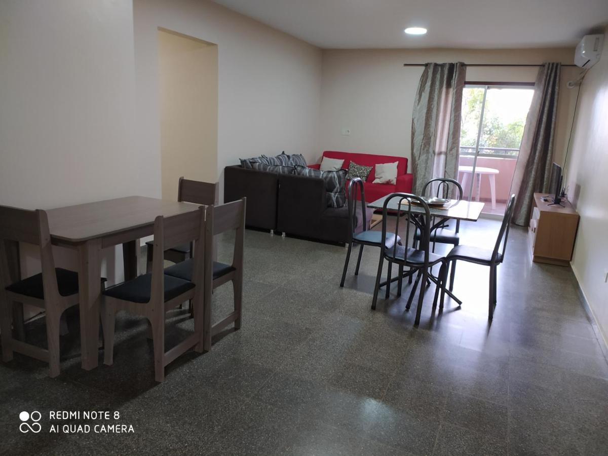 Amplio y cómodo apartamento con bella vista en pleno centro Ciudad del Este Exterior foto