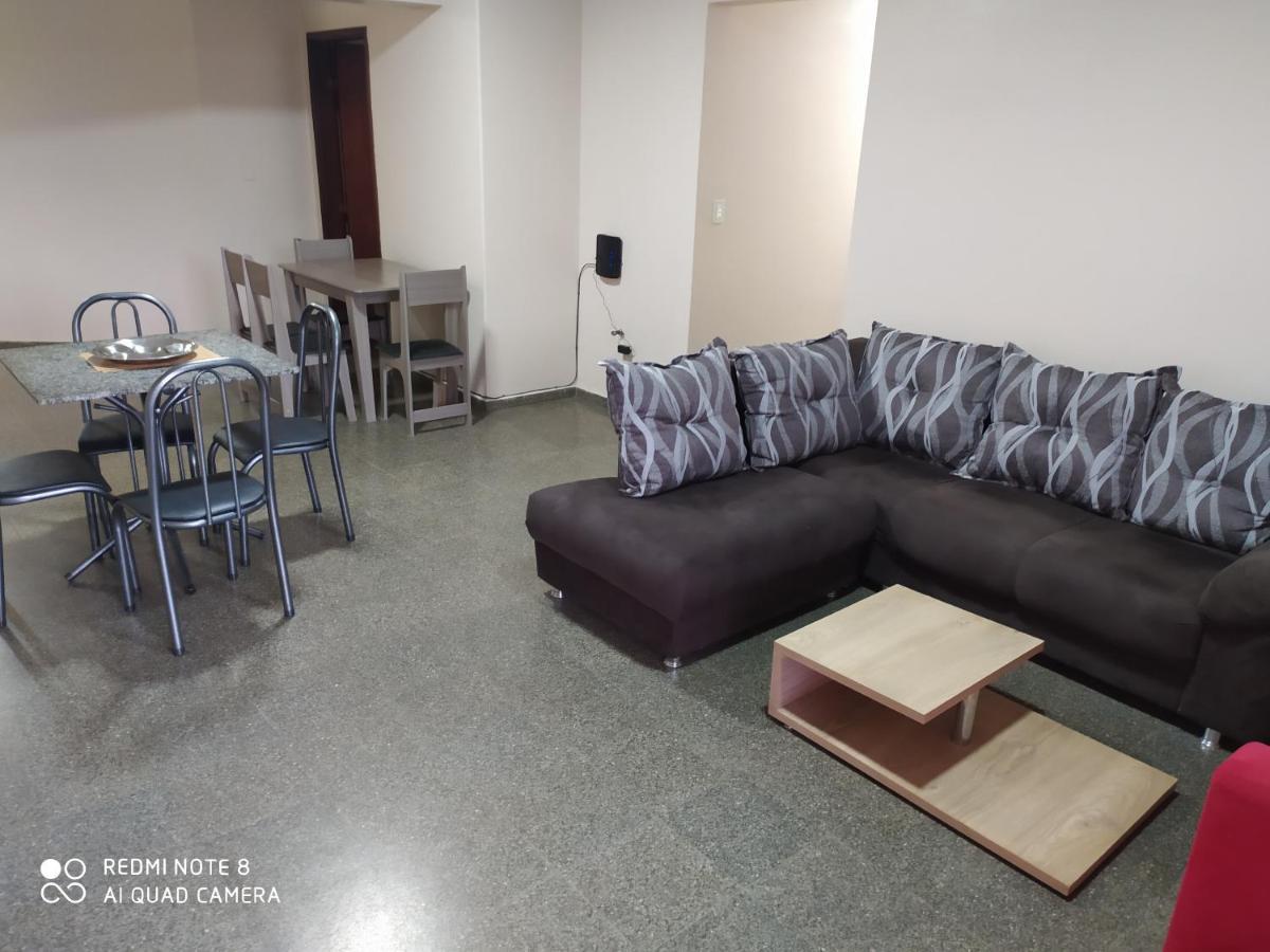 Amplio y cómodo apartamento con bella vista en pleno centro Ciudad del Este Exterior foto